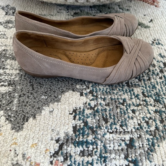 SOUL Naturalizer Girly Women's Skimmer Ballet Flats Women’s Size 8.5
Slip on - Picture 2 of 9